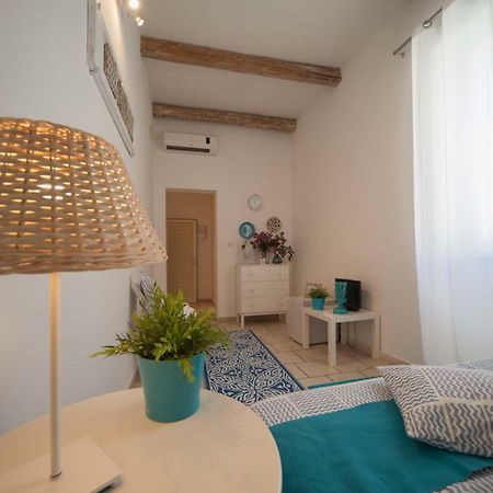 トラーニ Portadamare Bed & Breakfast エクステリア 写真