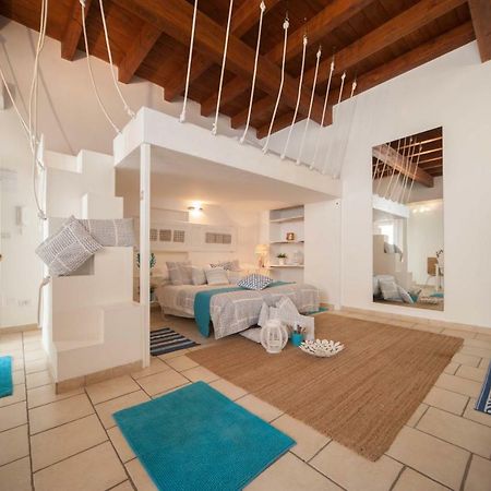 トラーニ Portadamare Bed & Breakfast エクステリア 写真