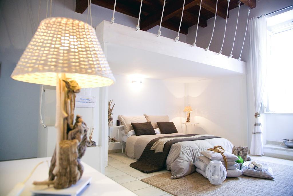 トラーニ Portadamare Bed & Breakfast エクステリア 写真