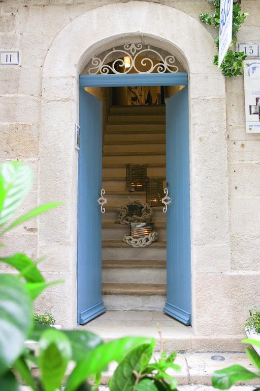 トラーニ Portadamare Bed & Breakfast エクステリア 写真