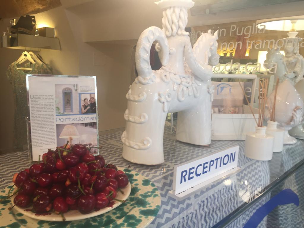 トラーニ Portadamare Bed & Breakfast エクステリア 写真